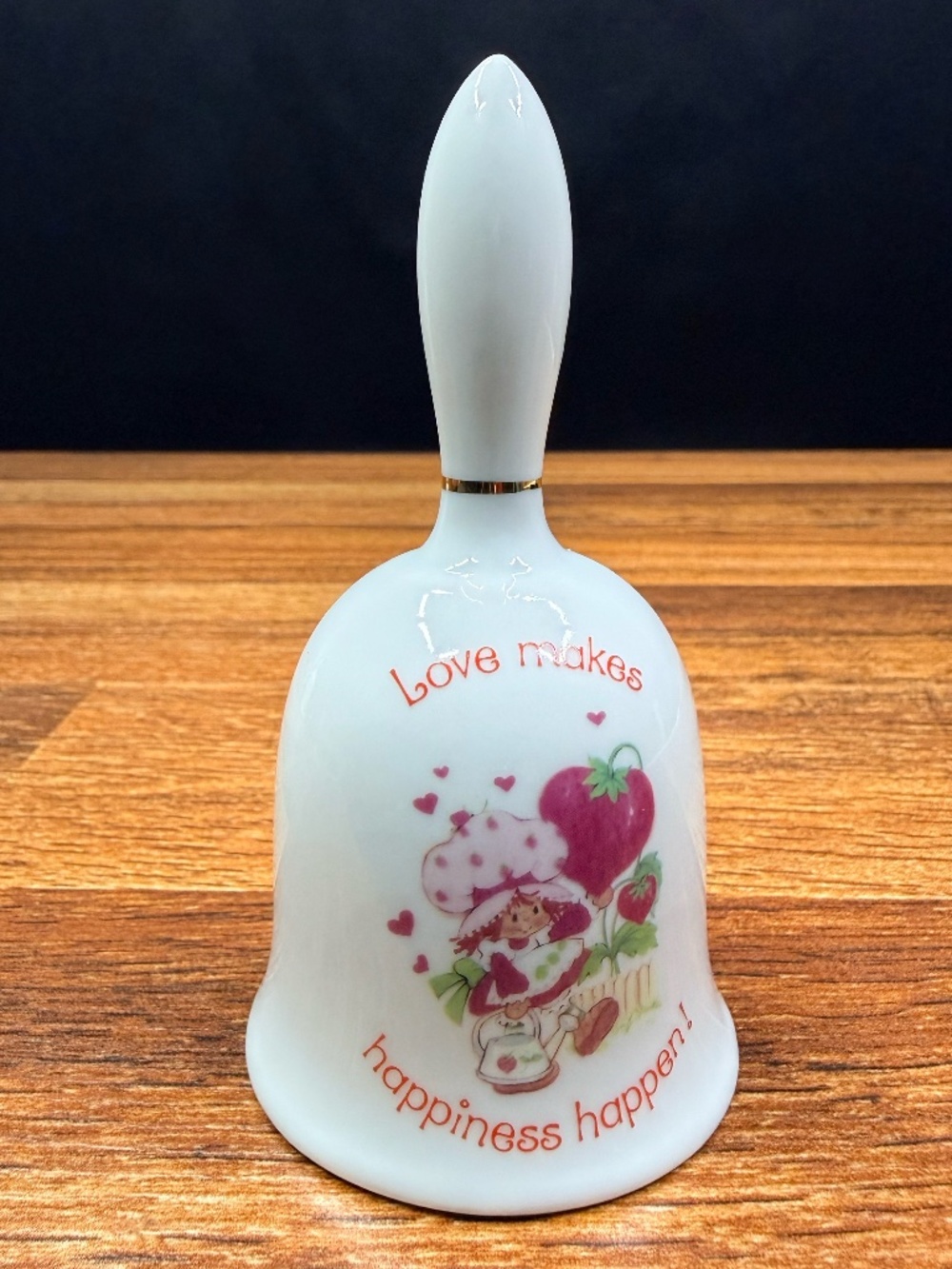 DESIGNERS COLLECTION Strawberry Shortcake “Love makes happiness happen!” Bell - Picture 2 of 11